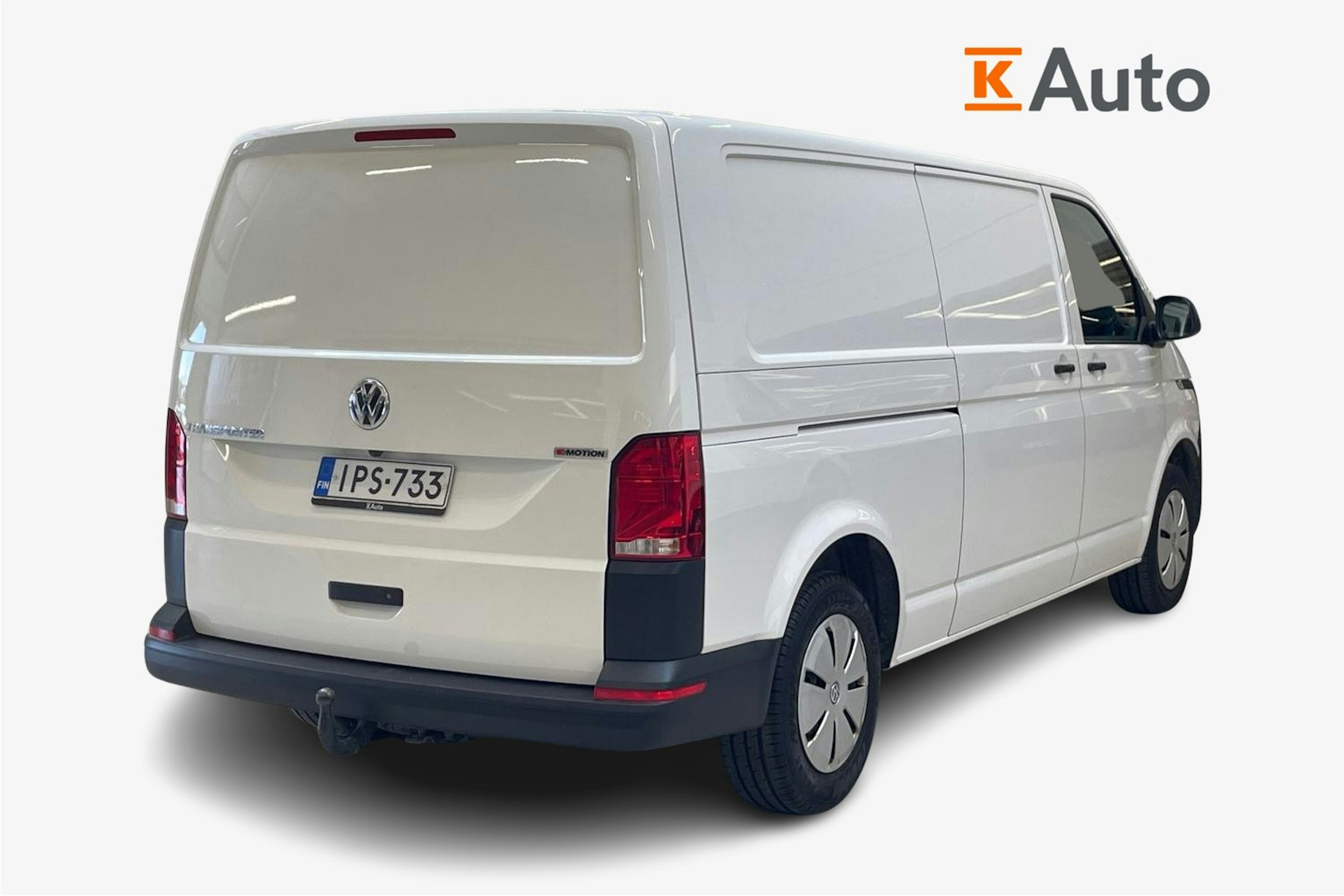 valkoinen Volkswagen Transporter 2023 kuva 2.