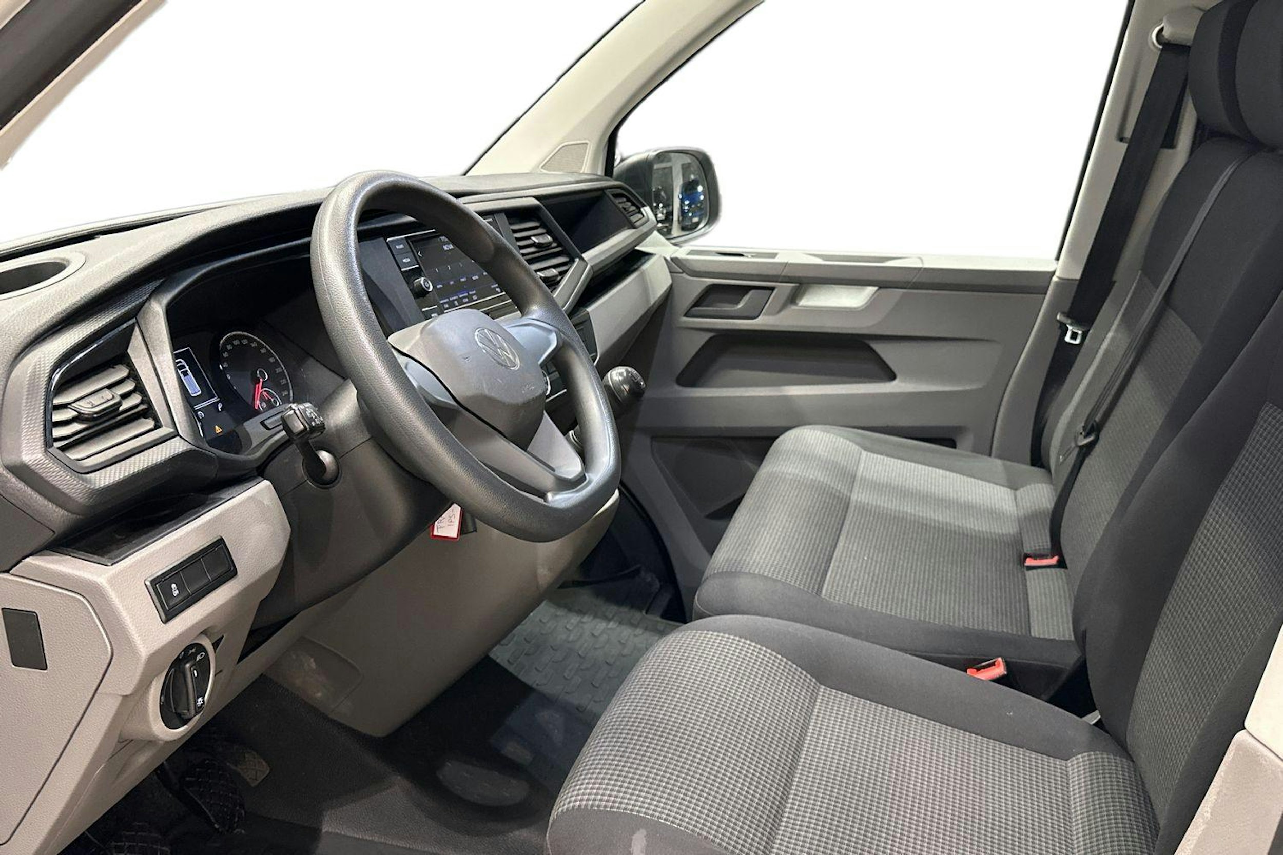 Valkoinen Volkswagen TRANSPORTER 2023 kuva 7.