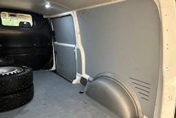 Valkoinen Volkswagen TRANSPORTER 2023 kuva 30.