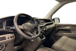 valkoinen Volkswagen Transporter 2023 kuva 8.
