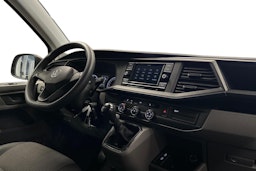 valkoinen Volkswagen Transporter 2023 kuva 9.