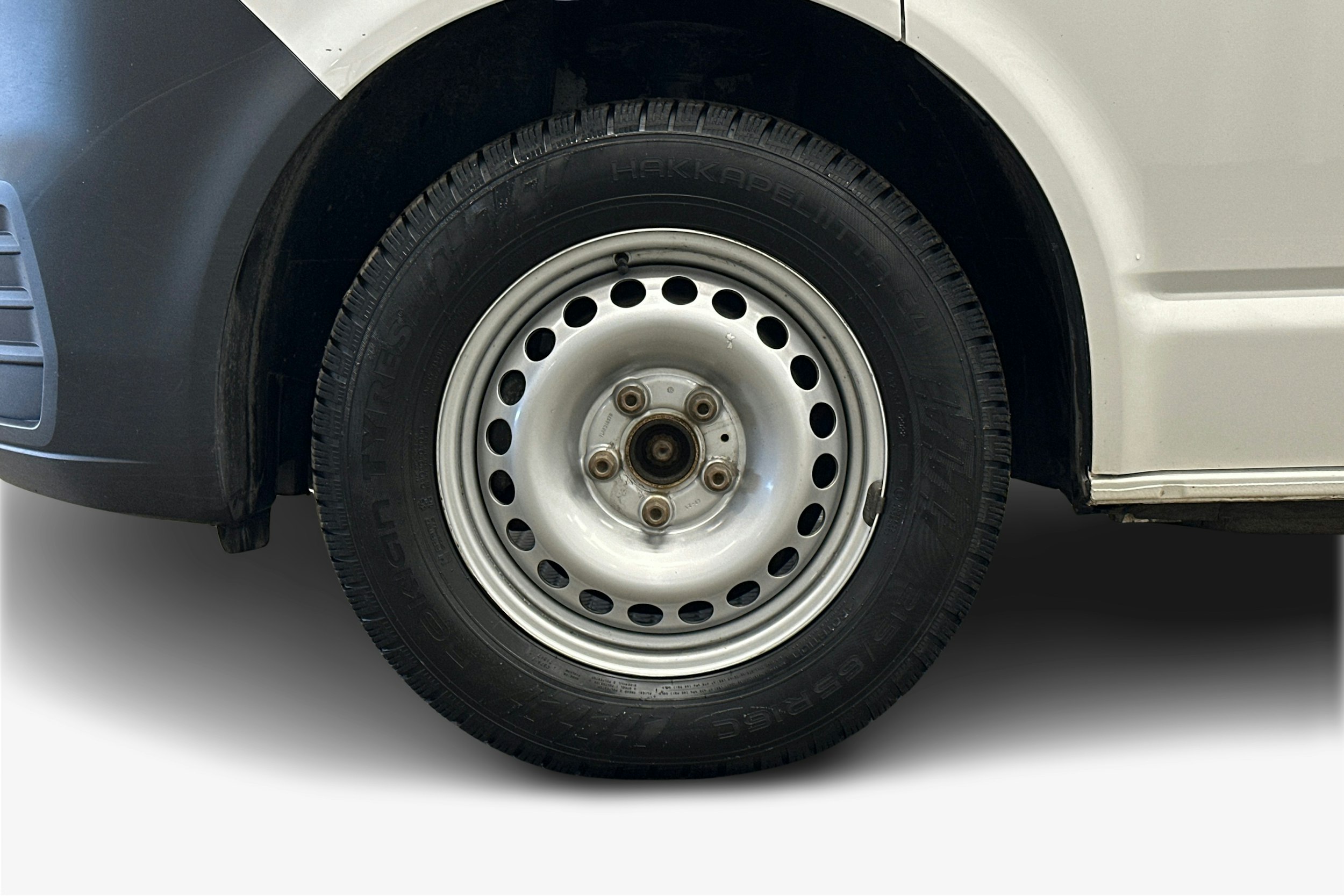 valkoinen Volkswagen Transporter 2023 kuva 12.