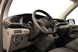 valkoinen Volkswagen Transporter 2023 kuva 8.