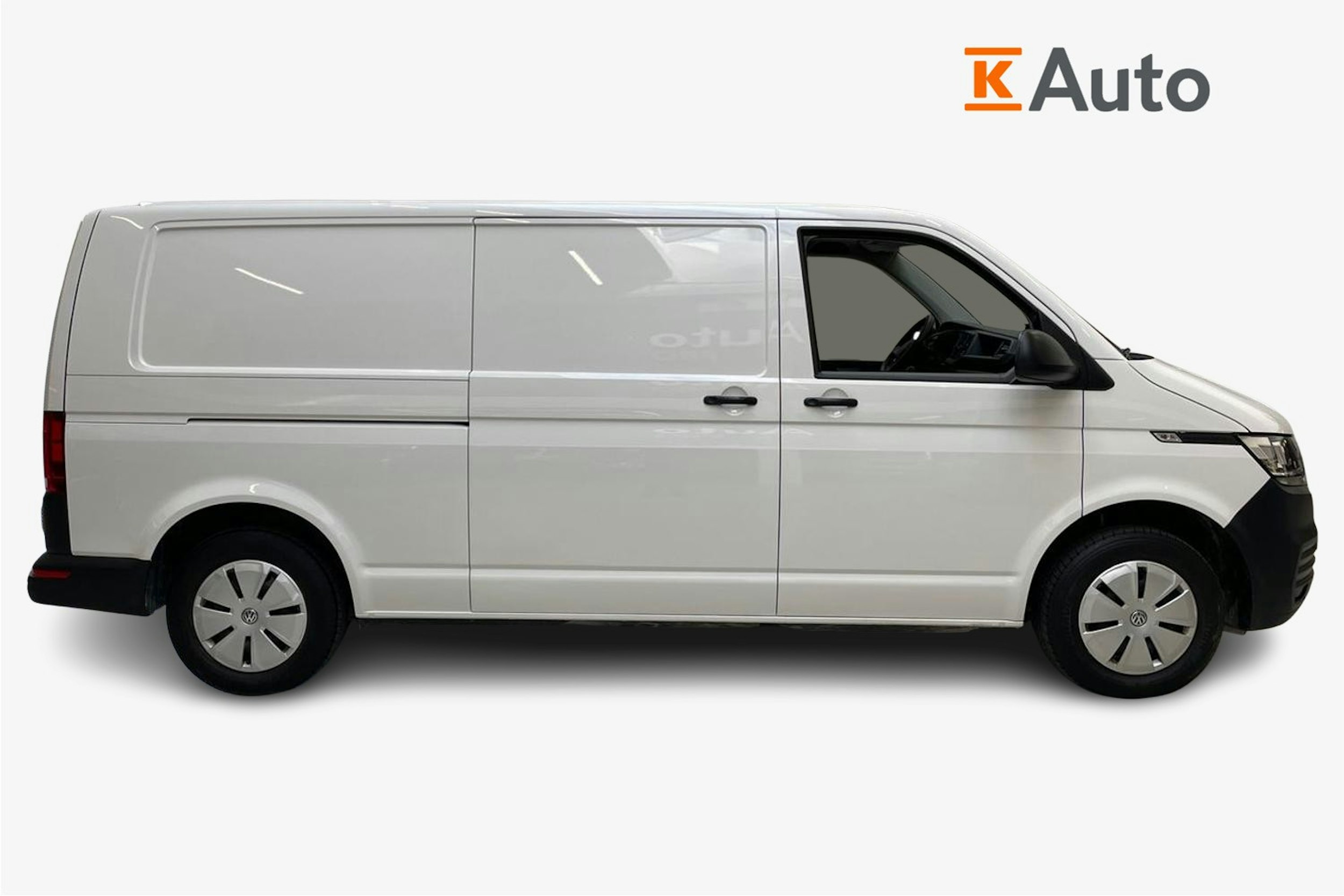 valkoinen Volkswagen Transporter 2023 kuva 6.