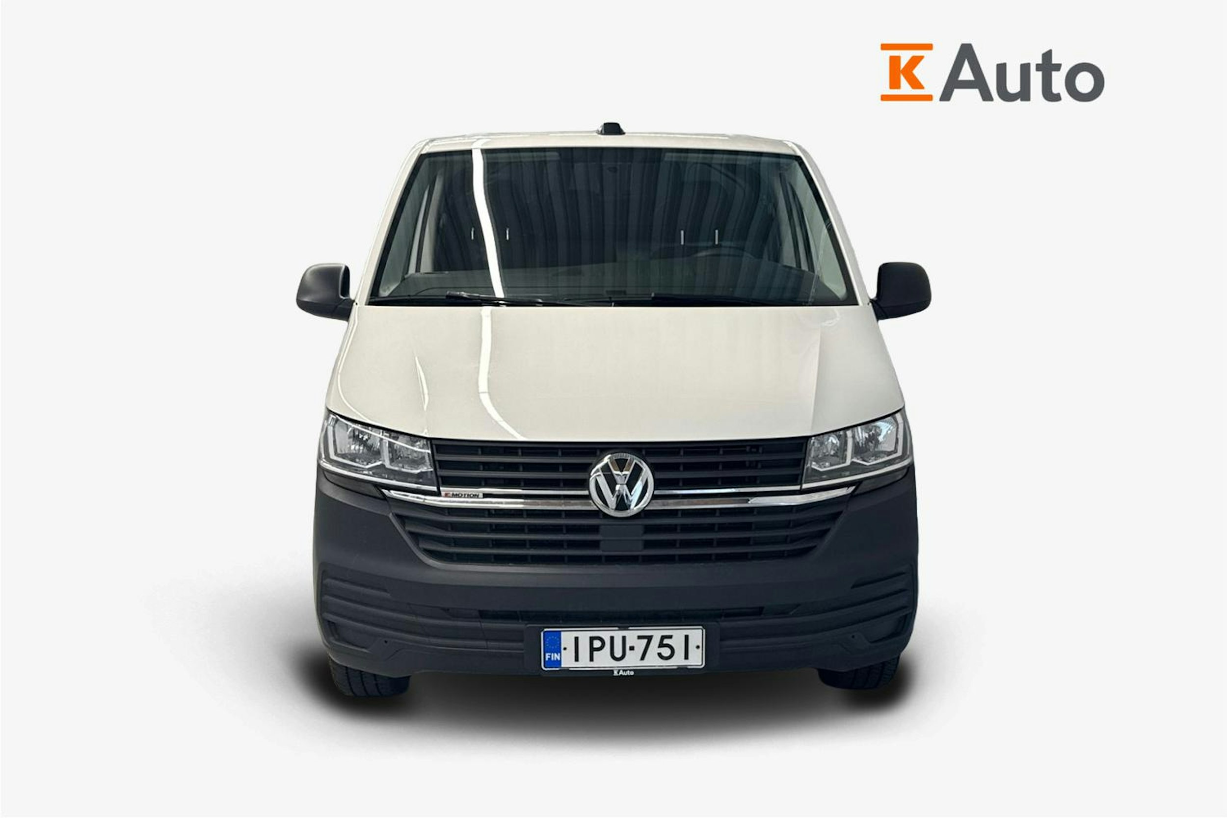 valkoinen Volkswagen Transporter 2023 kuva 6.