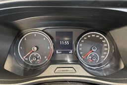 valkoinen Volkswagen Transporter 2023 kuva 11.