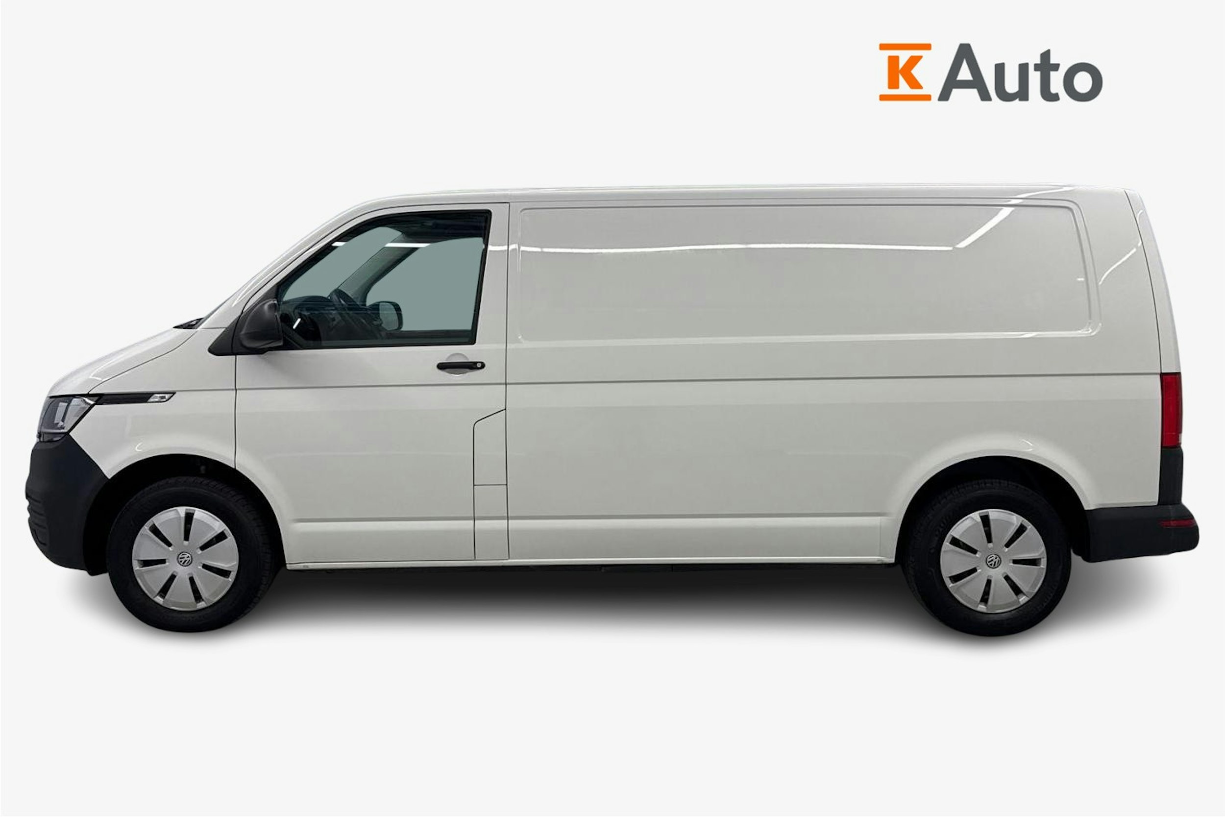 valkoinen Volkswagen Transporter 2023 kuva 6.