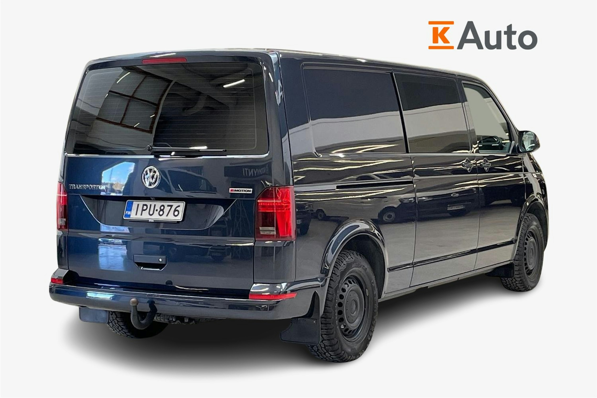 sininen Volkswagen Transporter 2023 kuva 5.