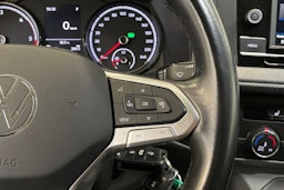 sininen Volkswagen Transporter 2023 kuva 23.