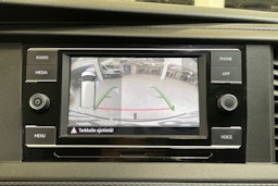 sininen Volkswagen Transporter 2023 kuva 28.