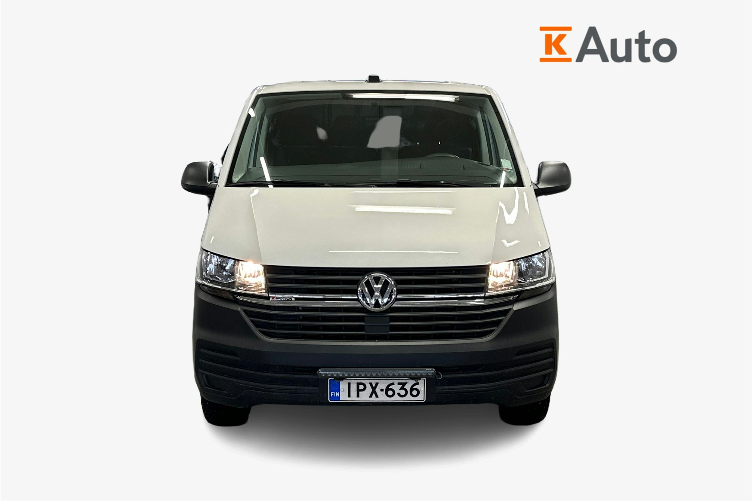 valkoinen Volkswagen Transporter 2023 kuva 4.