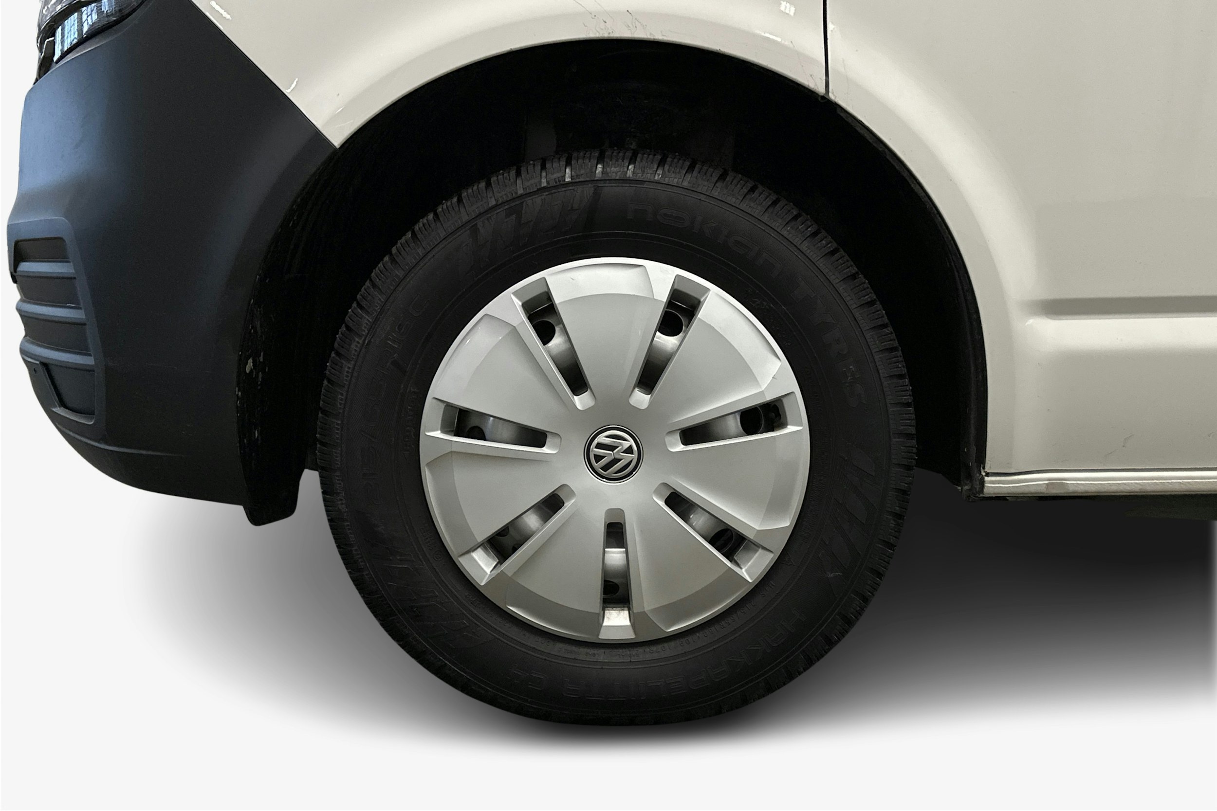 valkoinen Volkswagen Transporter 2023 kuva 8.