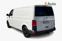 valkoinen Volkswagen Transporter 2023 kuva 2.