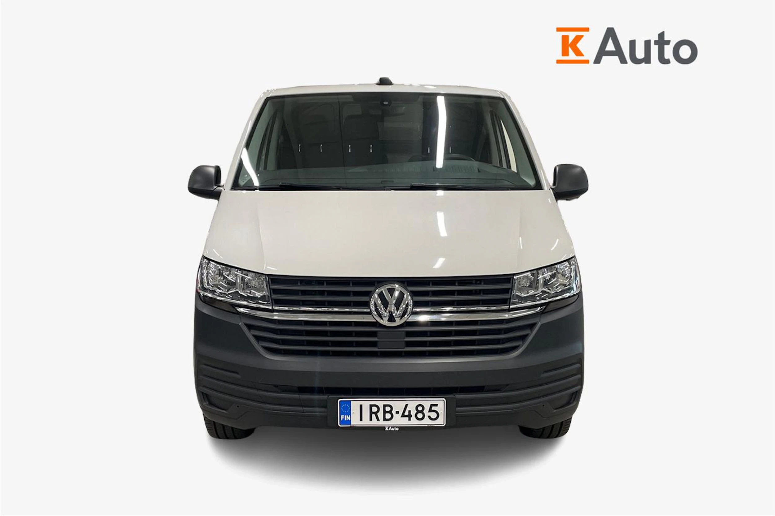valkoinen Volkswagen Transporter 2023 kuva 5.