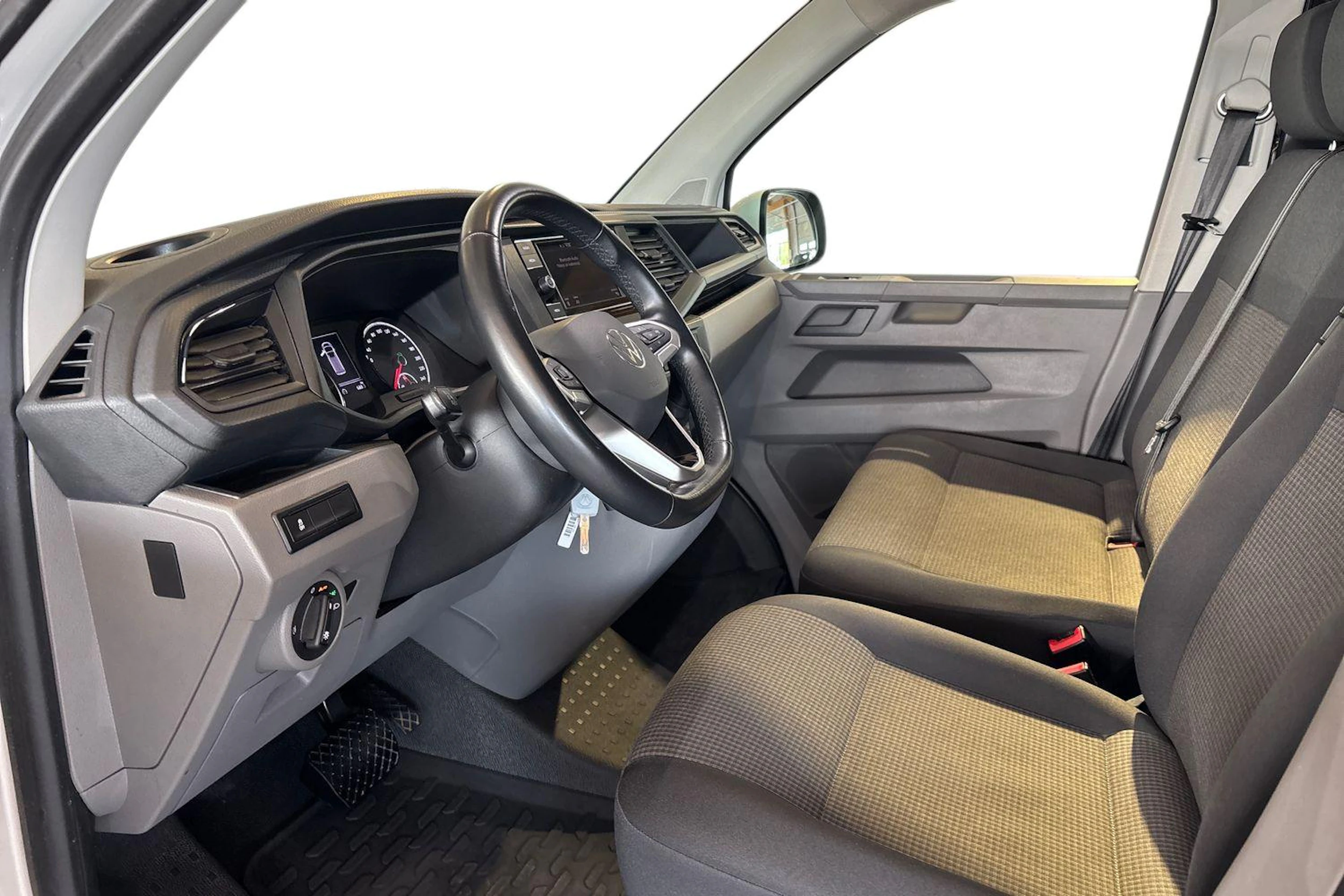 Valkoinen Volkswagen TRANSPORTER 2023 kuva 8.
