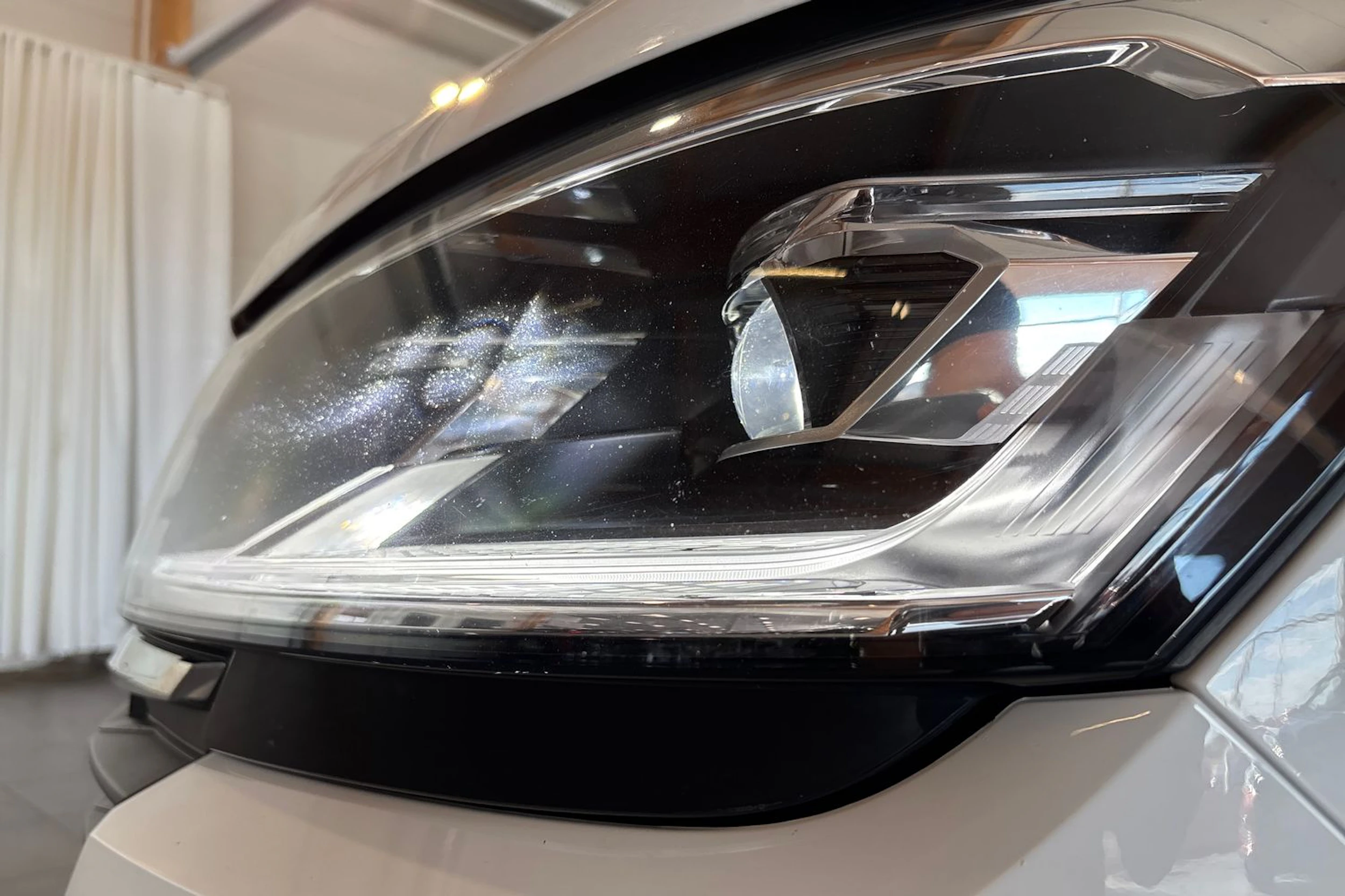 Valkoinen Volkswagen TRANSPORTER 2023 kuva 19.