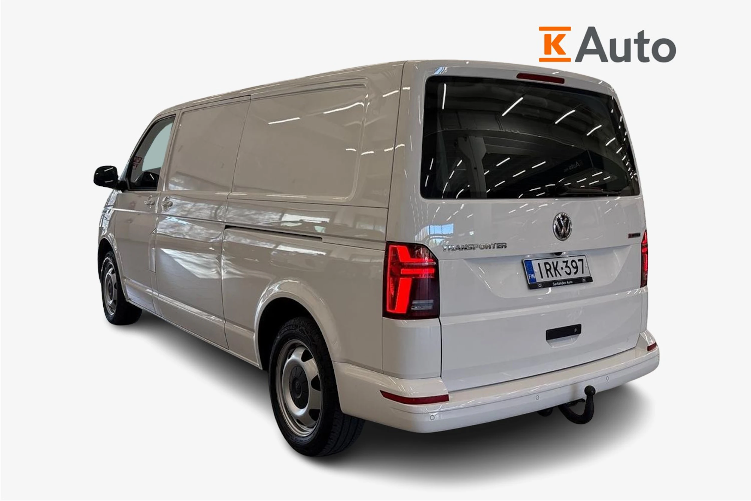 valkoinen Volkswagen Transporter 2023 kuva 3.