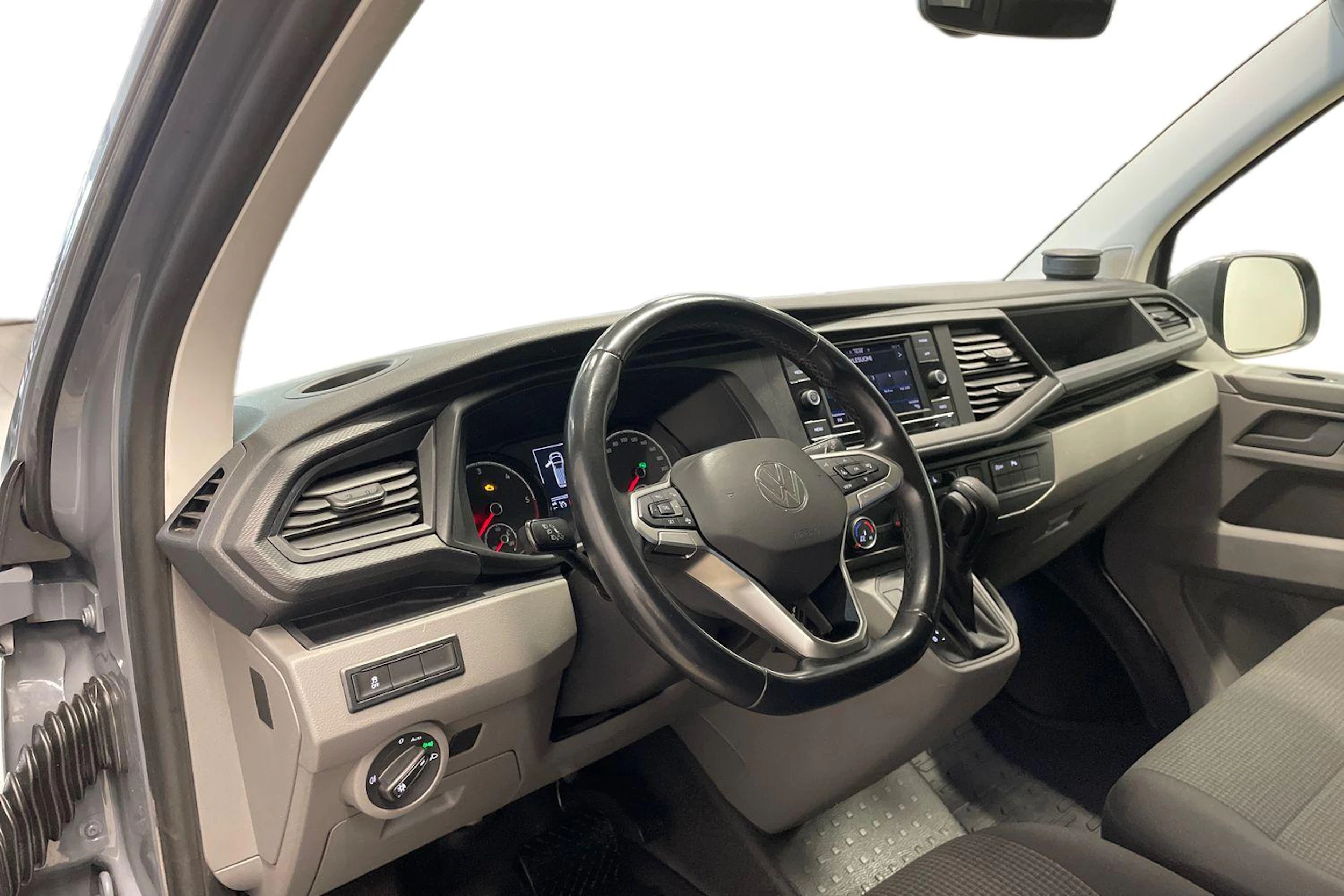 Harmaa Volkswagen TRANSPORTER 2023 kuva 8.
