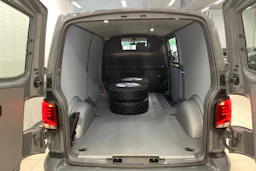 Harmaa Volkswagen TRANSPORTER 2023 kuva 19.
