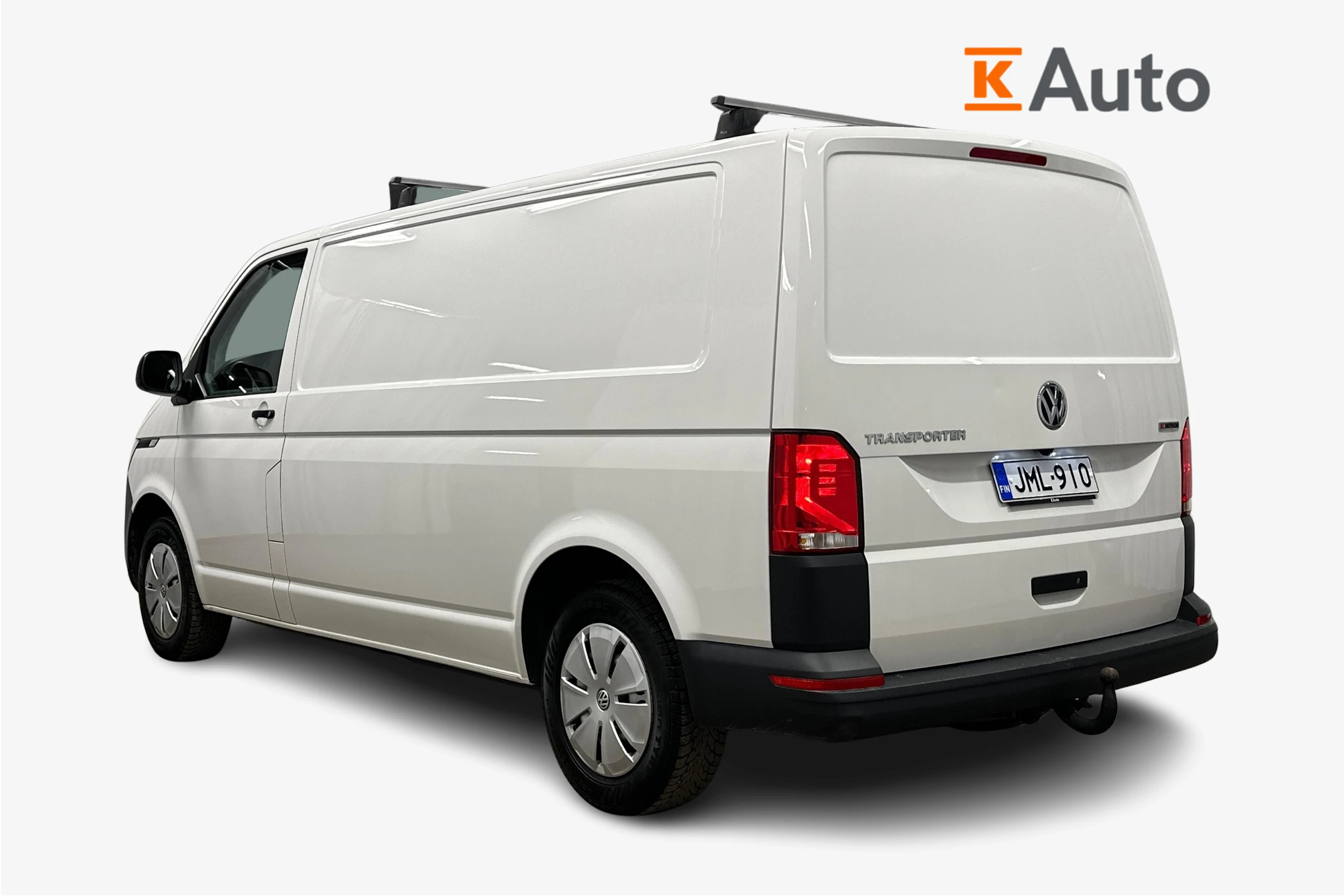 valkoinen Volkswagen Transporter 2023 kuva 2.