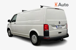 valkoinen Volkswagen Transporter 2023 kuva 2.