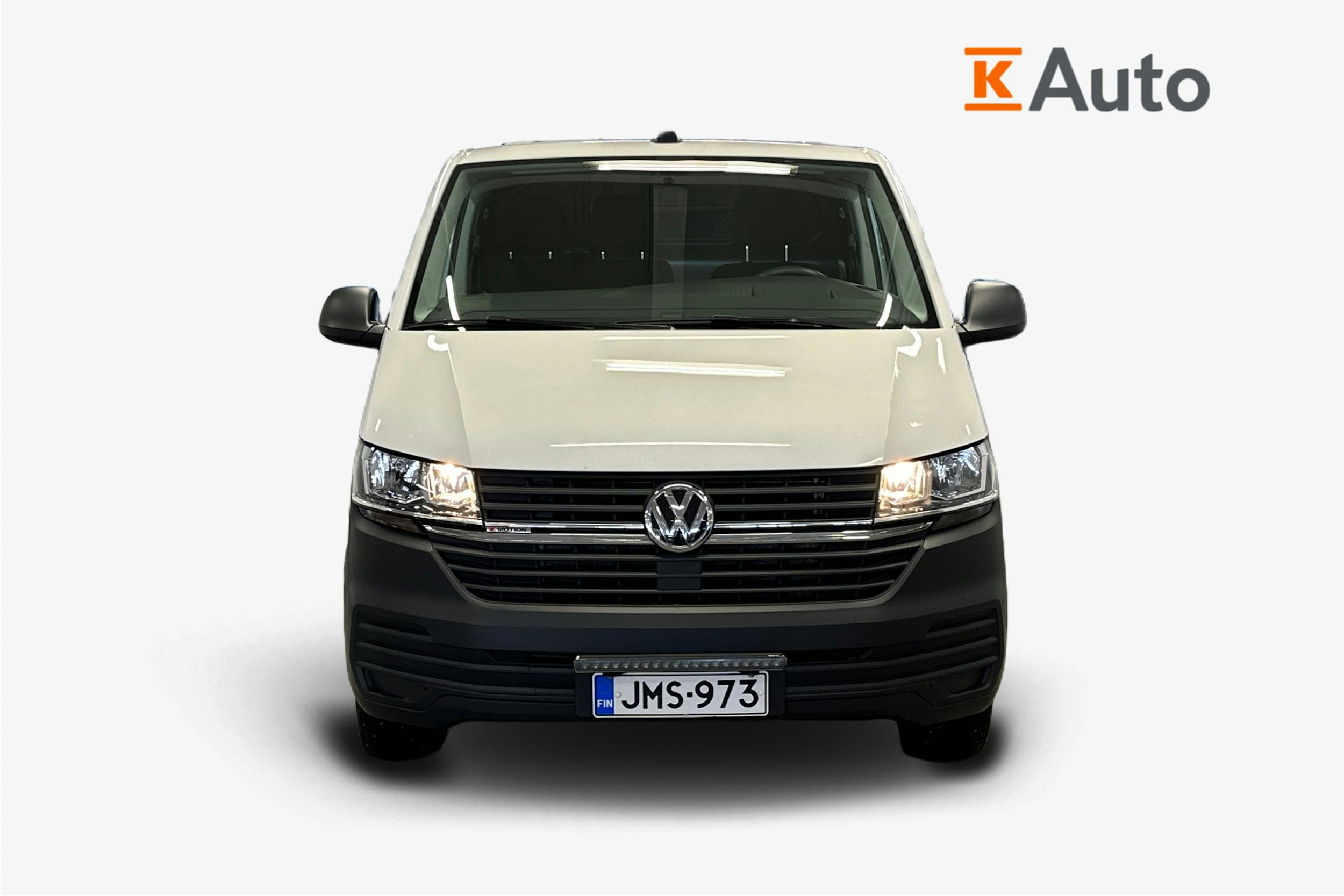 valkoinen Volkswagen Transporter 2023 kuva 5.