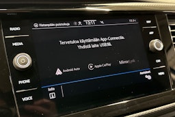 met. sininen Volkswagen Transporter 2023 kuva 20.