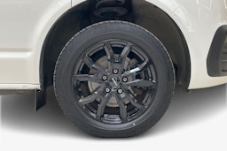 valkoinen Volkswagen Transporter 2023 kuva 11.