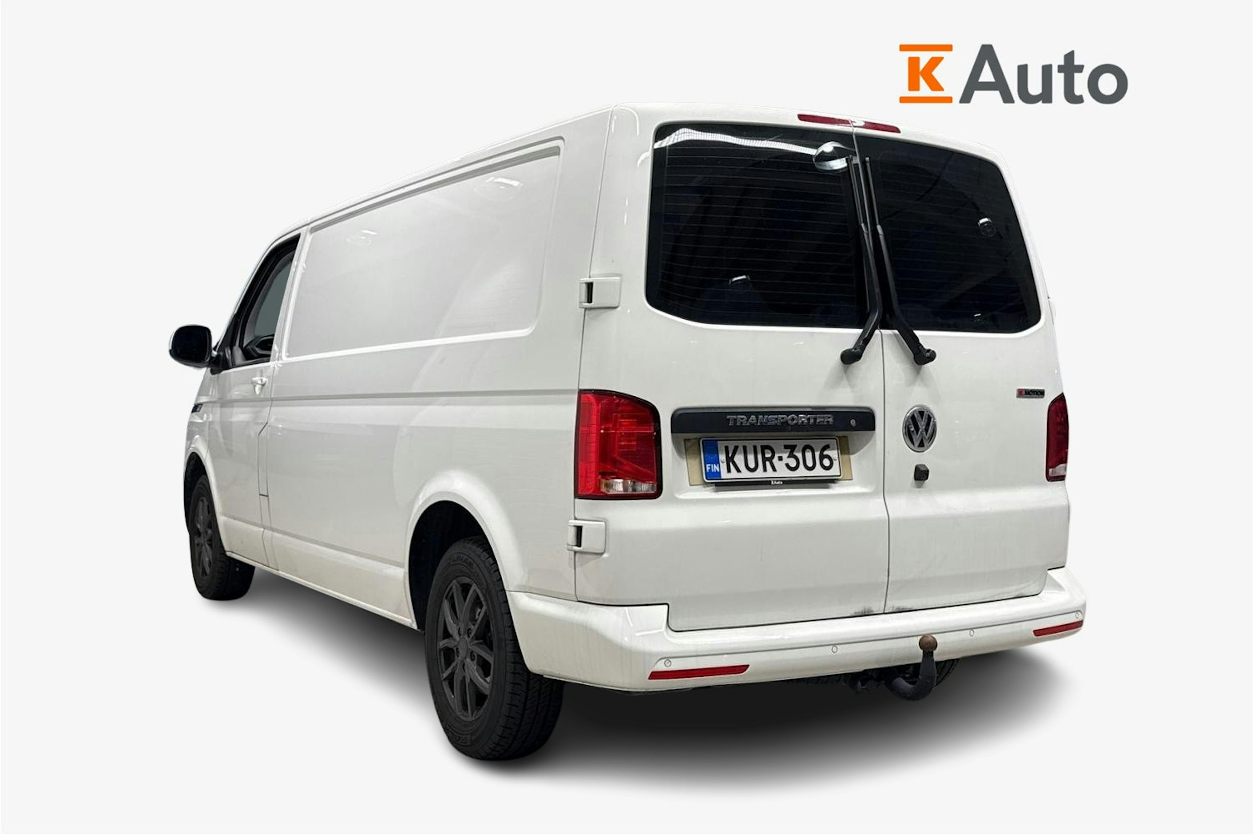 valkoinen Volkswagen Transporter 2023 kuva 2.