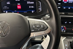 Musta Volkswagen TRANSPORTER 2023 kuva 21.