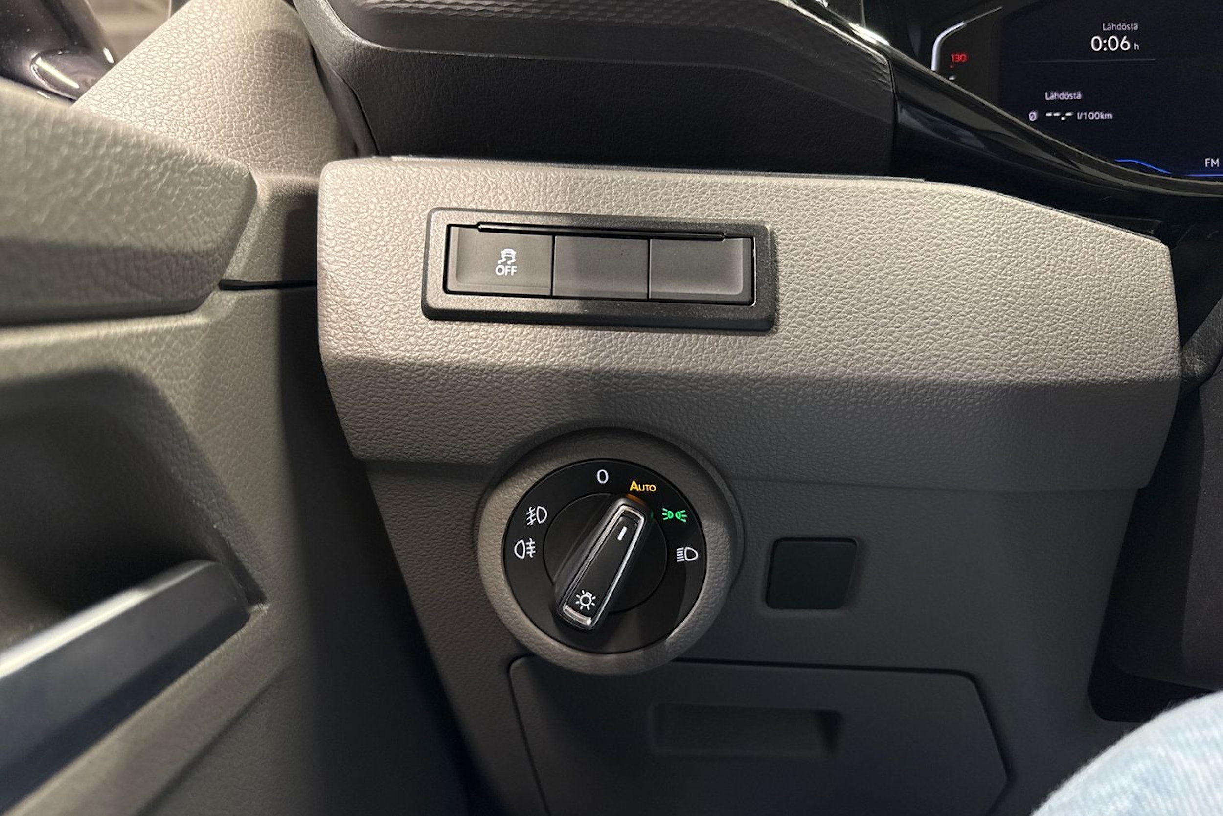 Musta Volkswagen TRANSPORTER 2023 kuva 23.