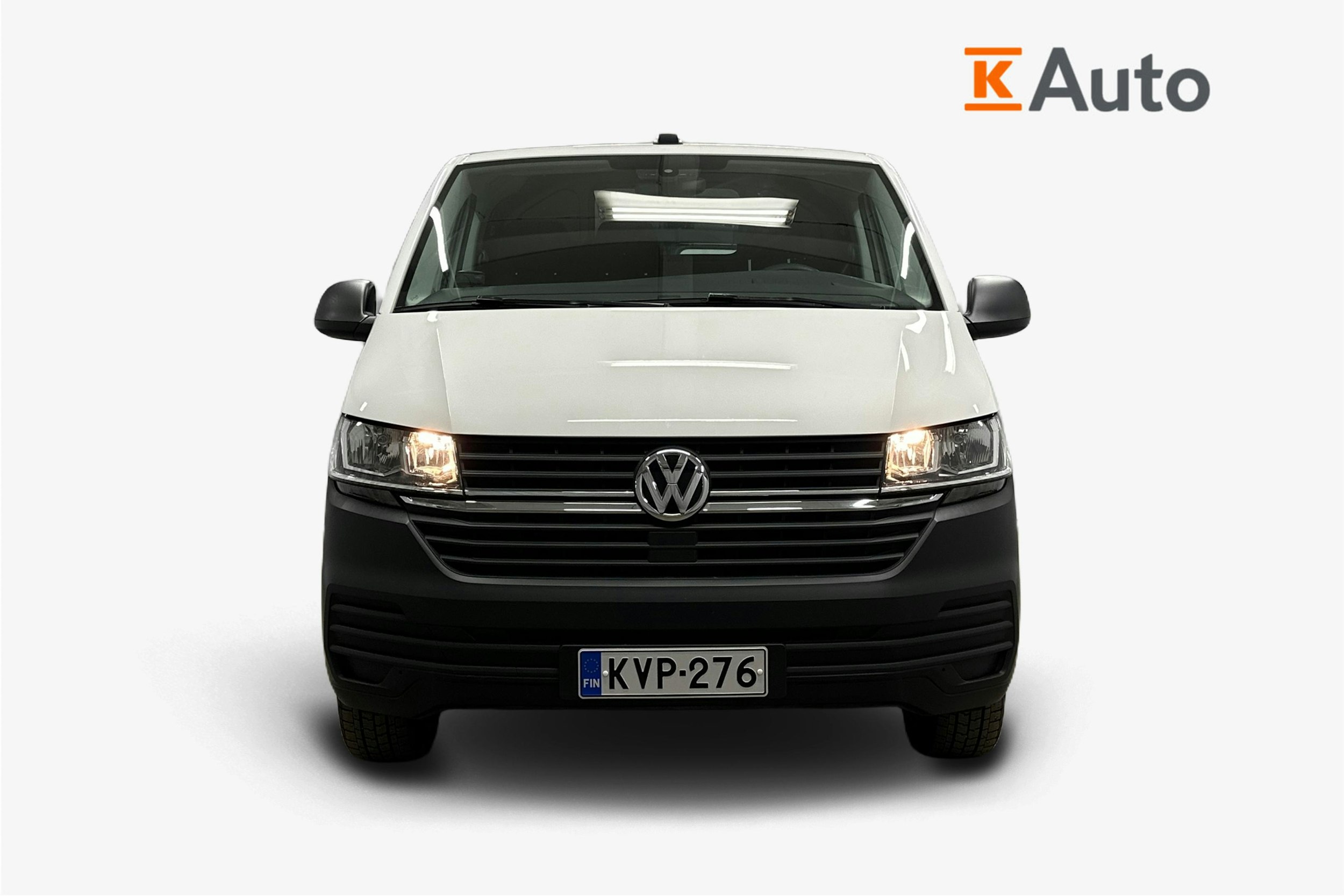 valkoinen Volkswagen Transporter 2024 kuva 4.