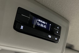 valkoinen Volkswagen Transporter 2024 kuva 17.