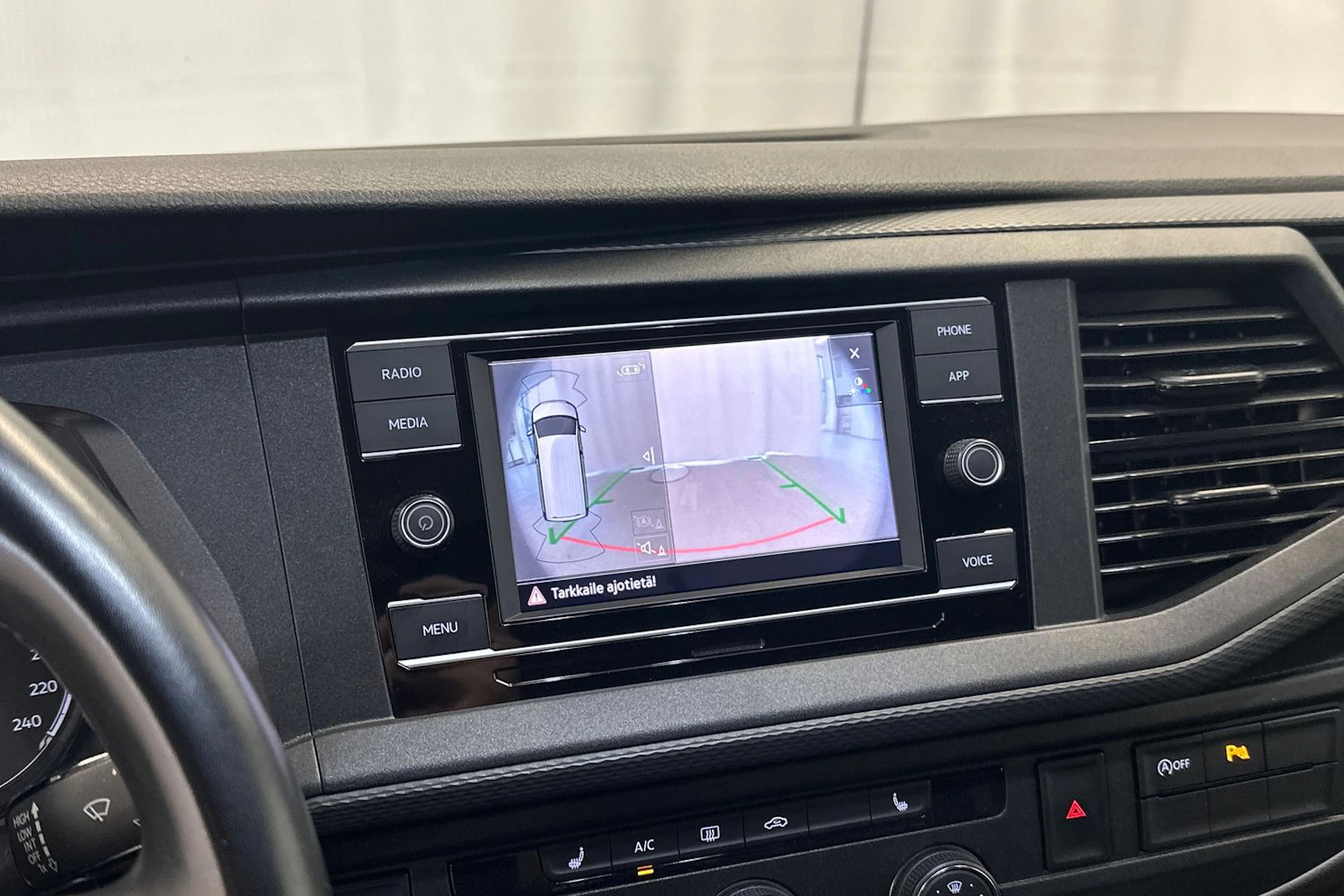 met. sininen Volkswagen Transporter 2022 kuva 16.
