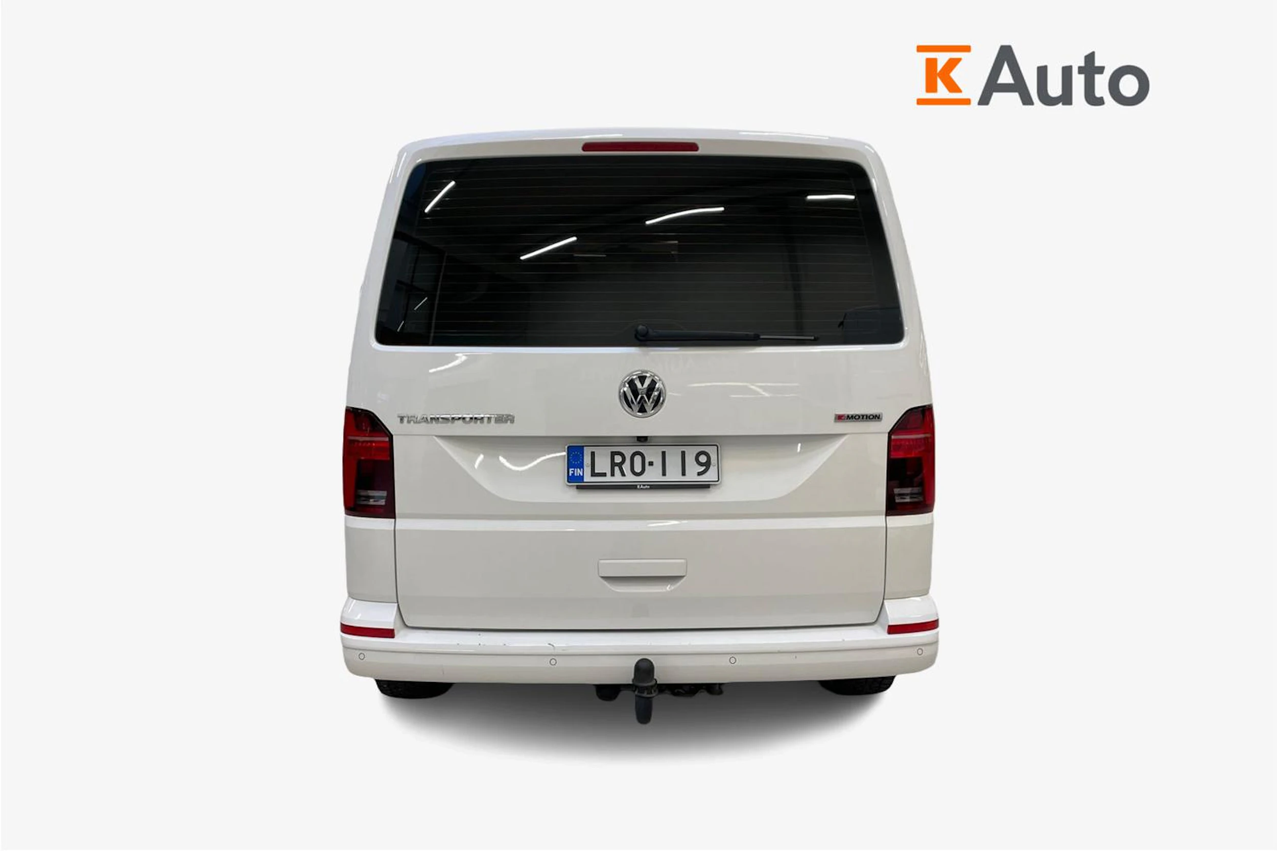 valkoinen Volkswagen Transporter 2023 kuva 4.