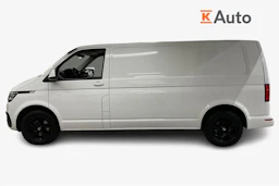 valkoinen Volkswagen Transporter 2023 kuva 7.