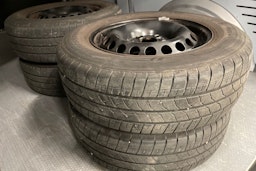 harmaa Volkswagen Transporter 2023 kuva 21.