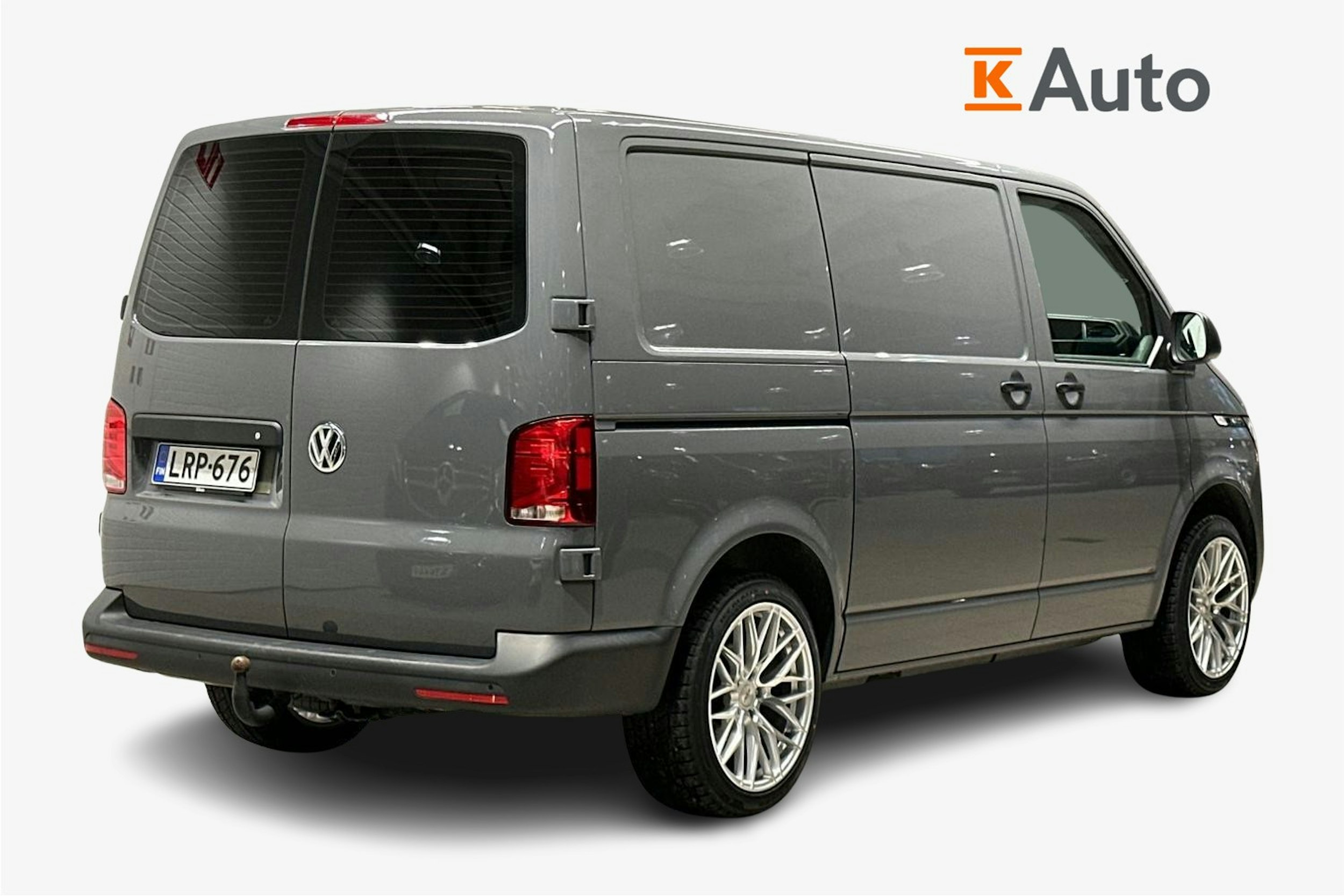 harmaa Volkswagen Transporter 2023 kuva 3.