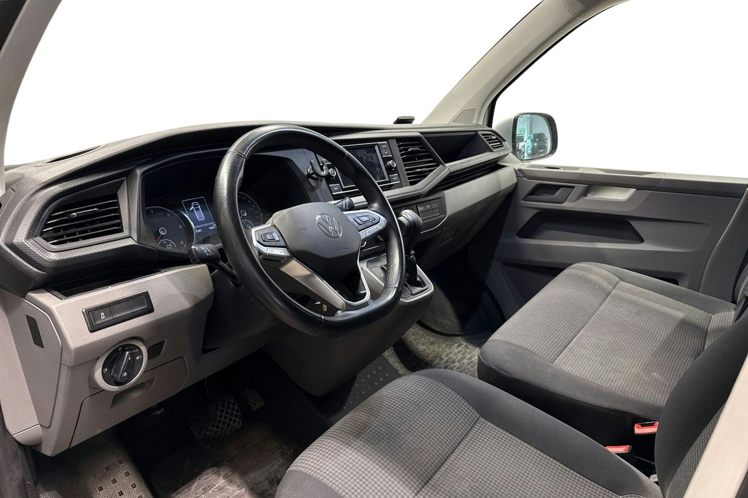 met. harmaa Volkswagen Transporter 2023 kuva 3.