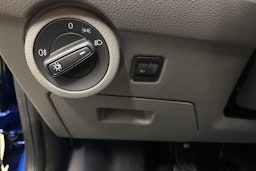 sininen Volkswagen Transporter 2023 kuva 15.