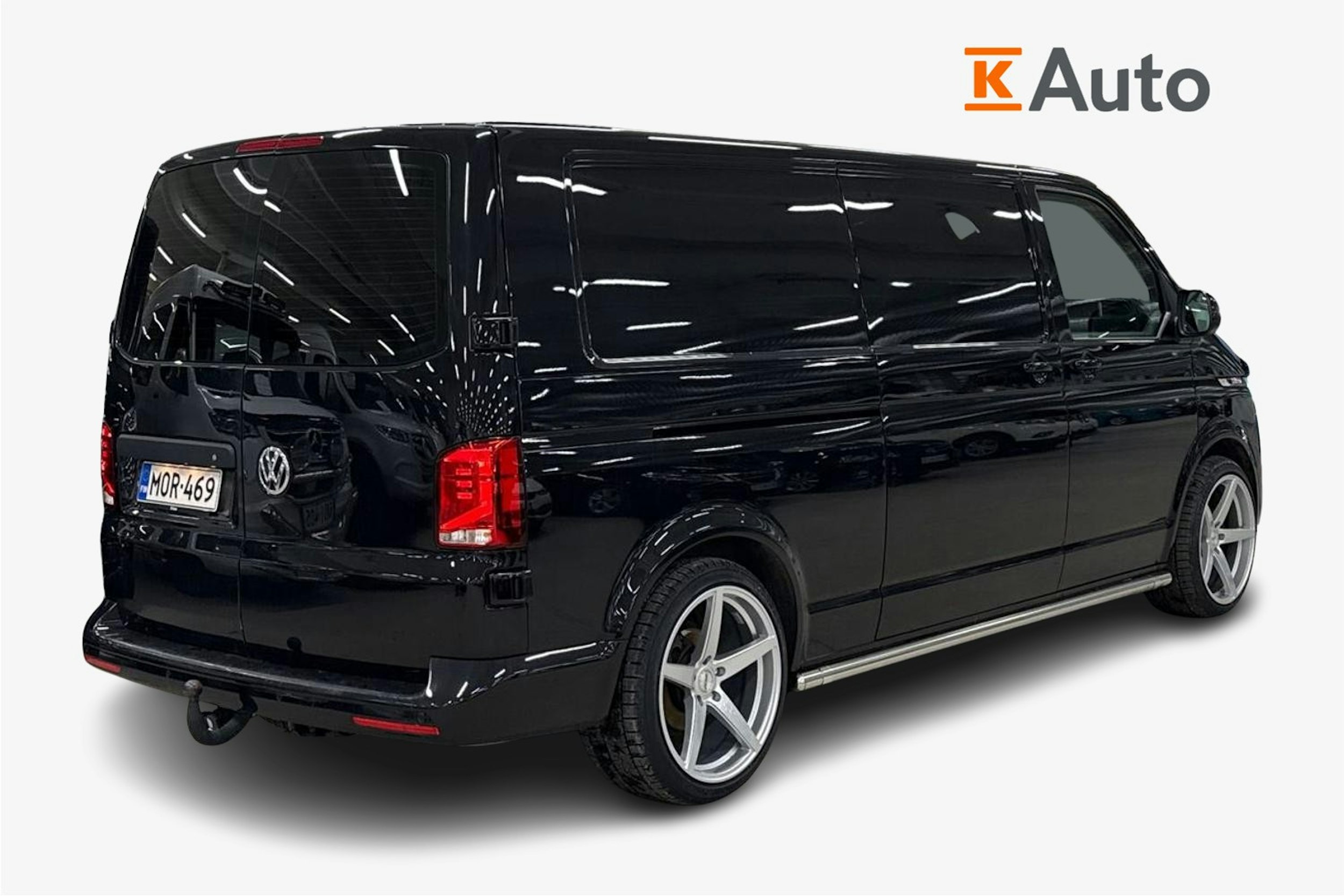 met. musta Volkswagen Transporter 2023 kuva 2.