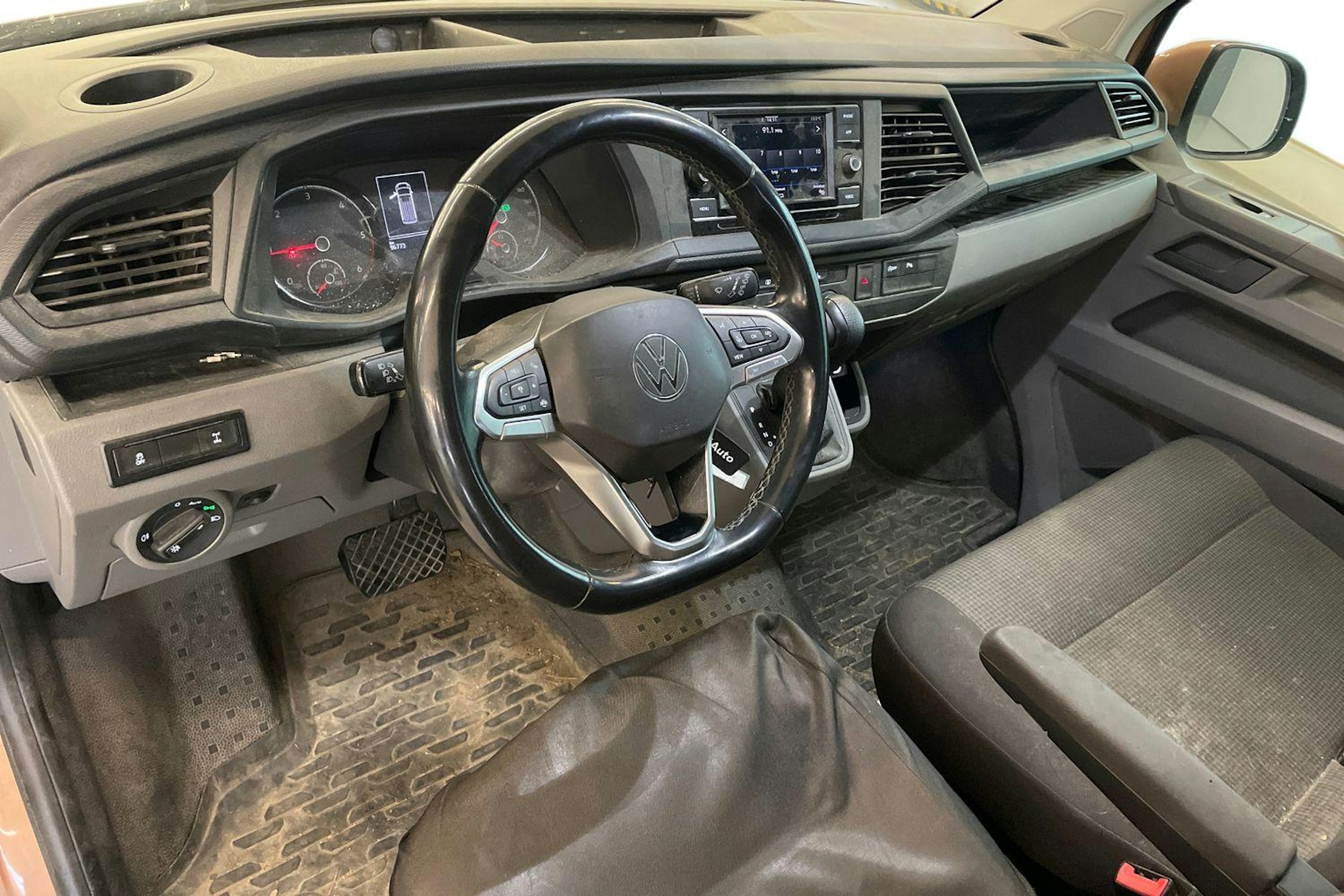 Oranssi Volkswagen TRANSPORTER 2023 kuva 3.