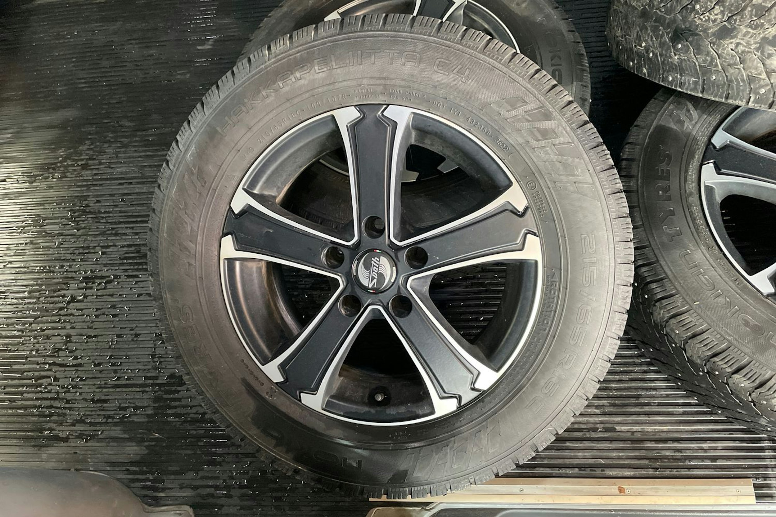 Oranssi Volkswagen TRANSPORTER 2023 kuva 13.