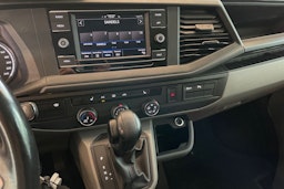 Oranssi Volkswagen TRANSPORTER 2023 kuva 22.
