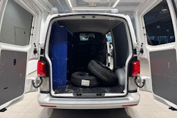 Valkoinen Volkswagen TRANSPORTER 2023 kuva 16.