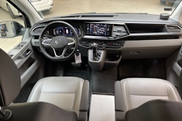 musta Volkswagen Transporter 2023 kuva 17.