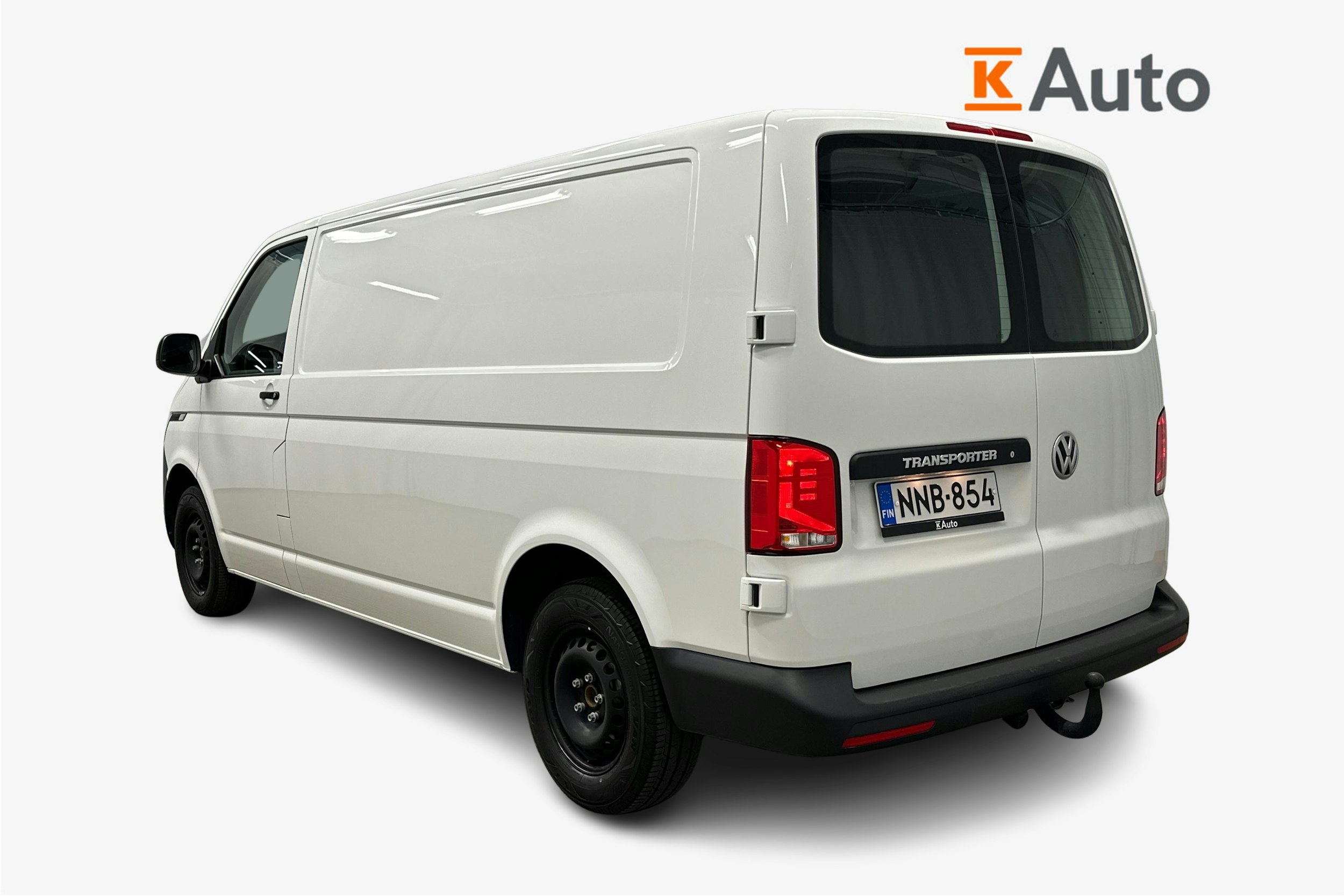 valkoinen Volkswagen Transporter 2023 kuva 2.
