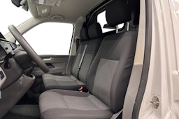valkoinen Volkswagen Transporter 2023 kuva 8.