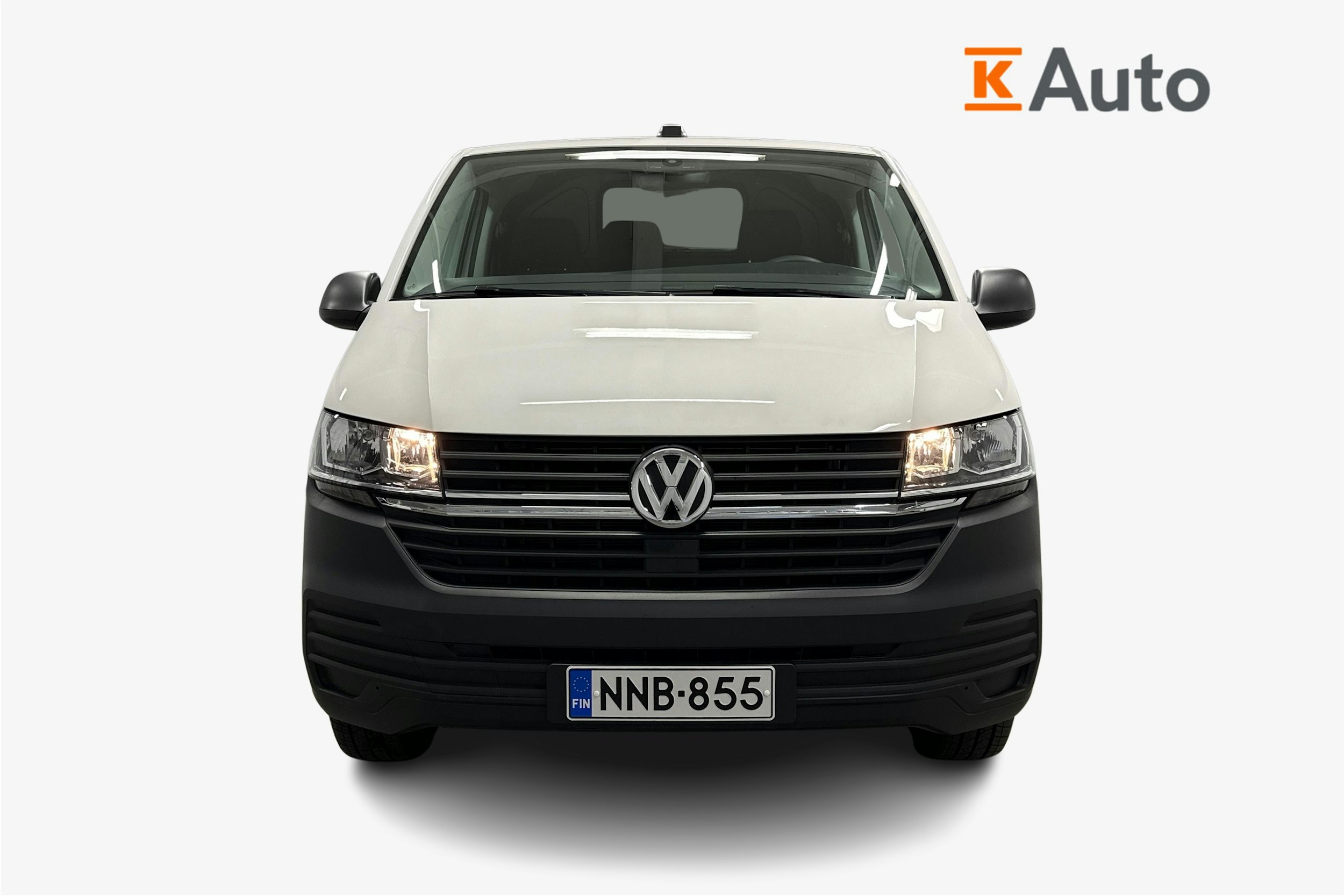 valkoinen Volkswagen Transporter 2023 kuva 4.