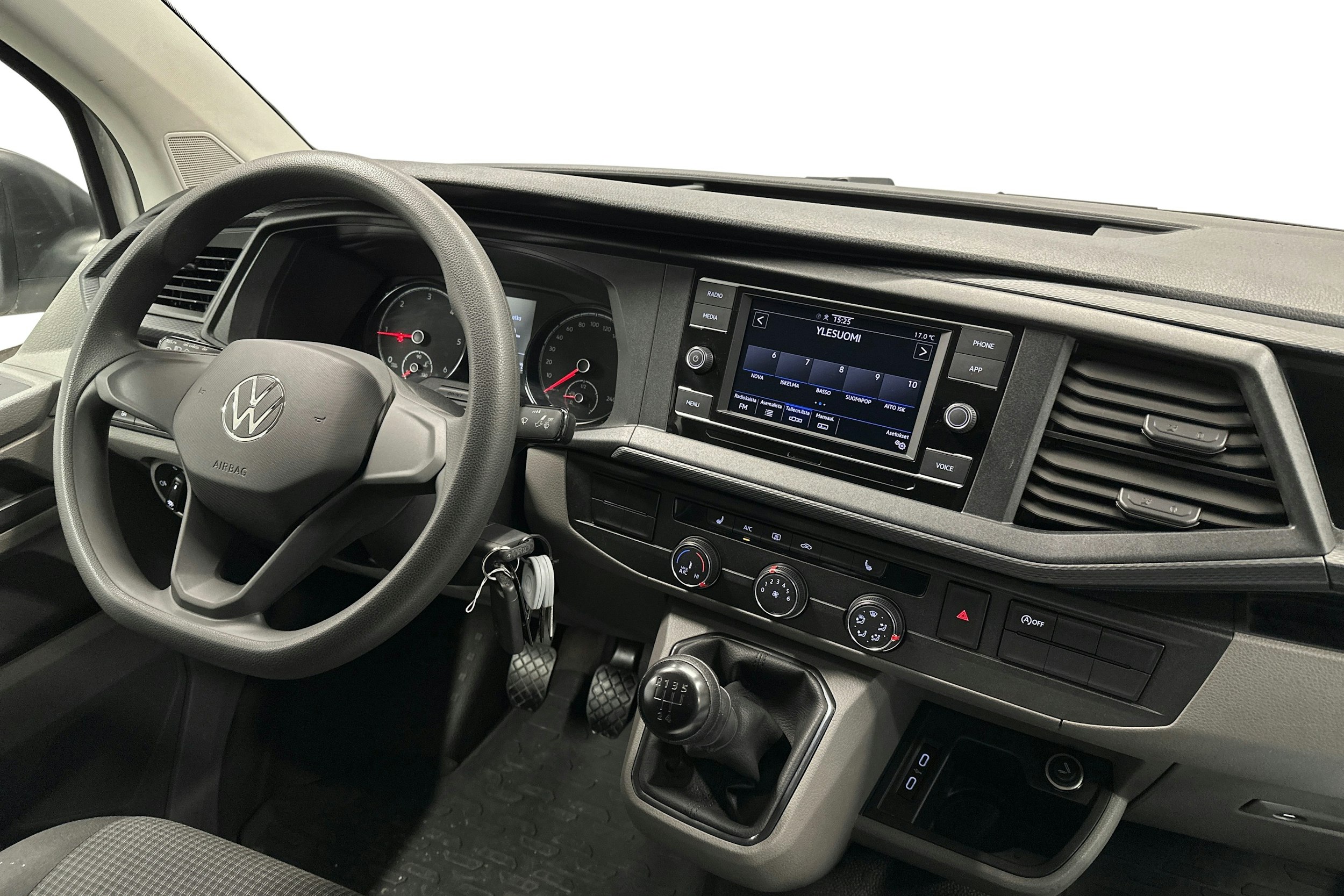 valkoinen Volkswagen Transporter 2023 kuva 7.